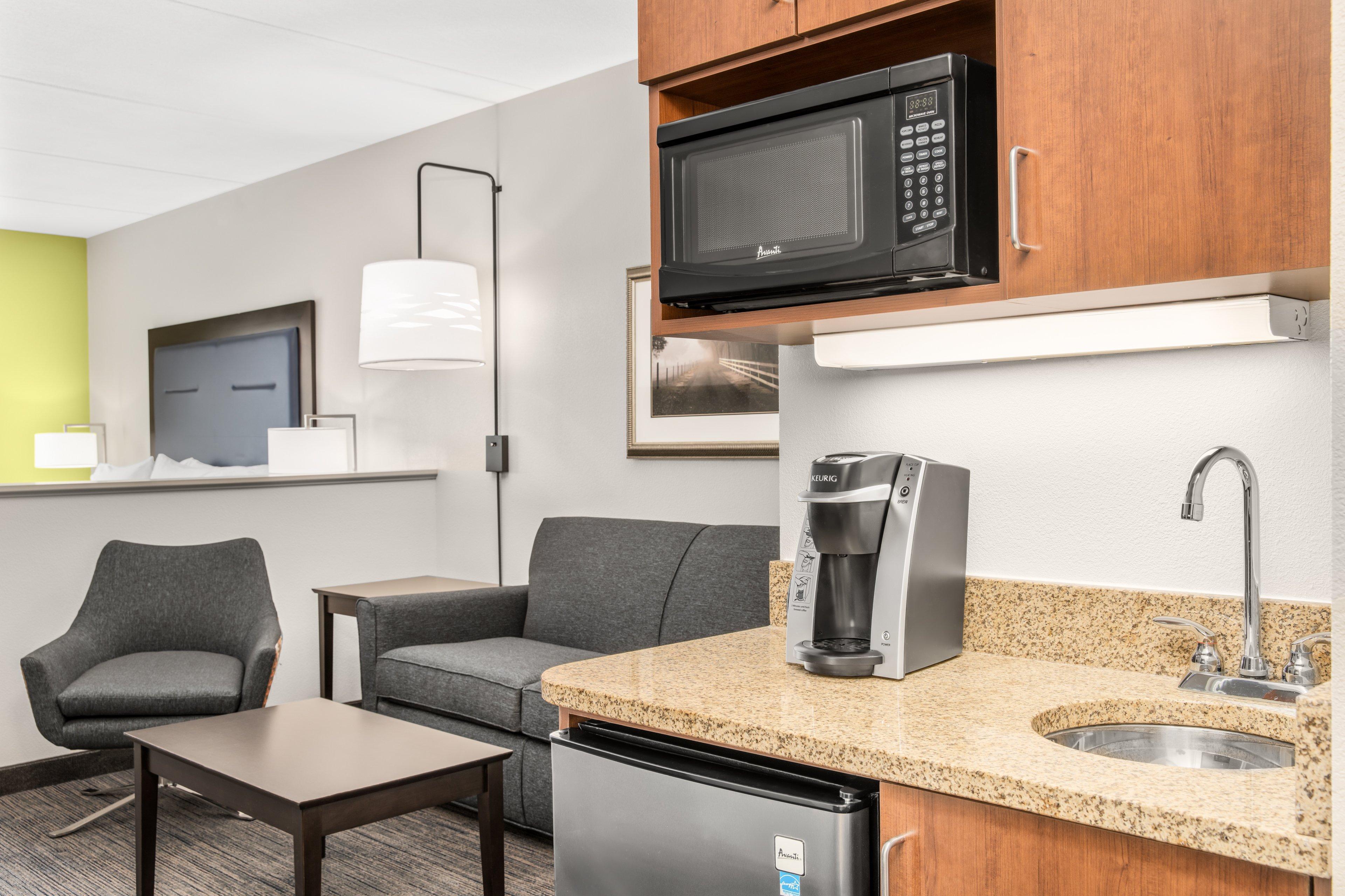 Holiday Inn Express & Suites Wilmington-Newark By Ihg Zewnętrze zdjęcie