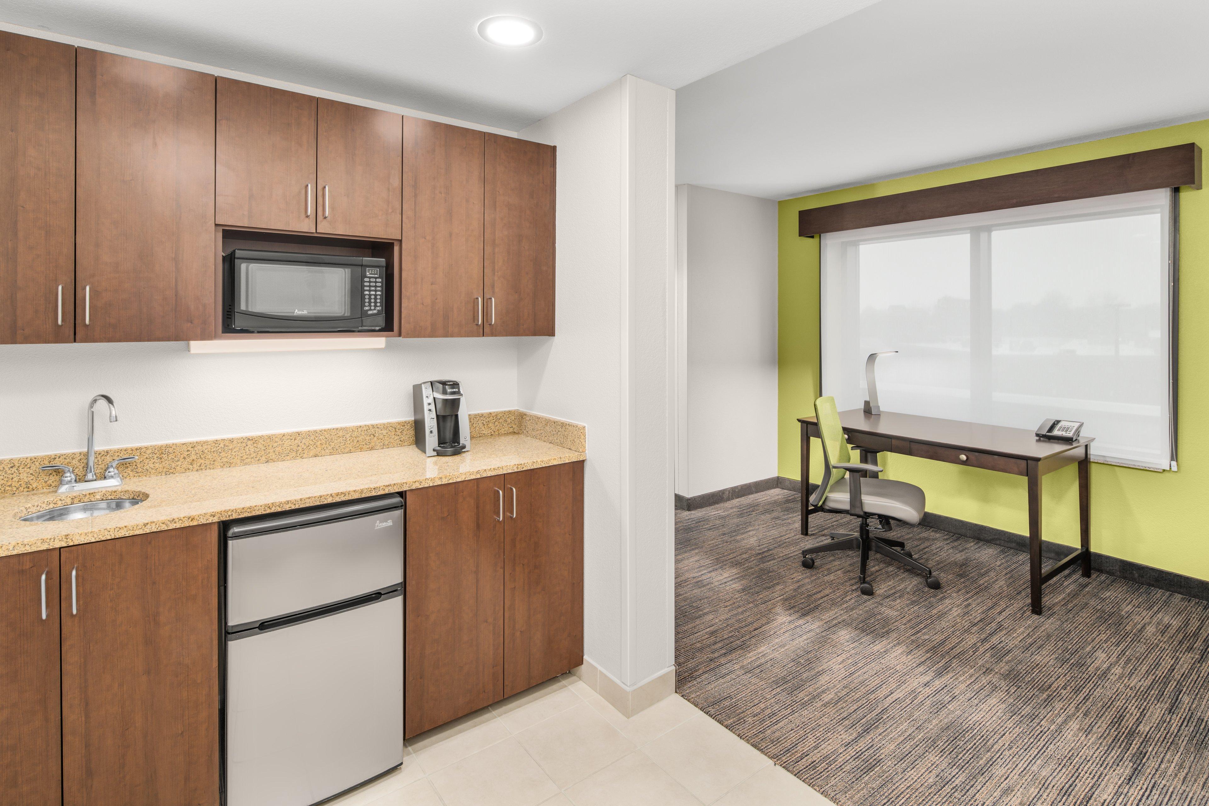Holiday Inn Express & Suites Wilmington-Newark By Ihg Zewnętrze zdjęcie